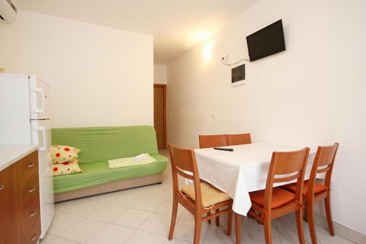 Apartments With A Parking Space Poljica, Trogir - 10010 Marina  Exterior foto