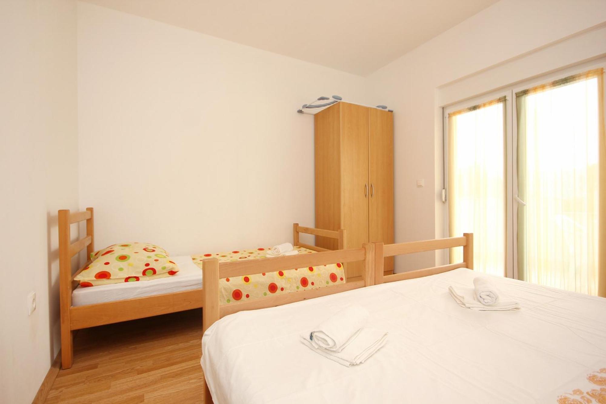 Apartments With A Parking Space Poljica, Trogir - 10010 Marina  Habitación foto